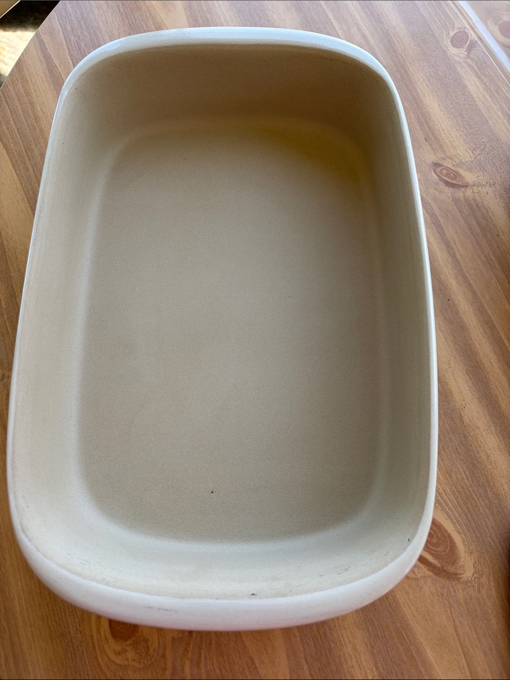 The Pampered Chef Family Heritage Stoneware Dish in Cream